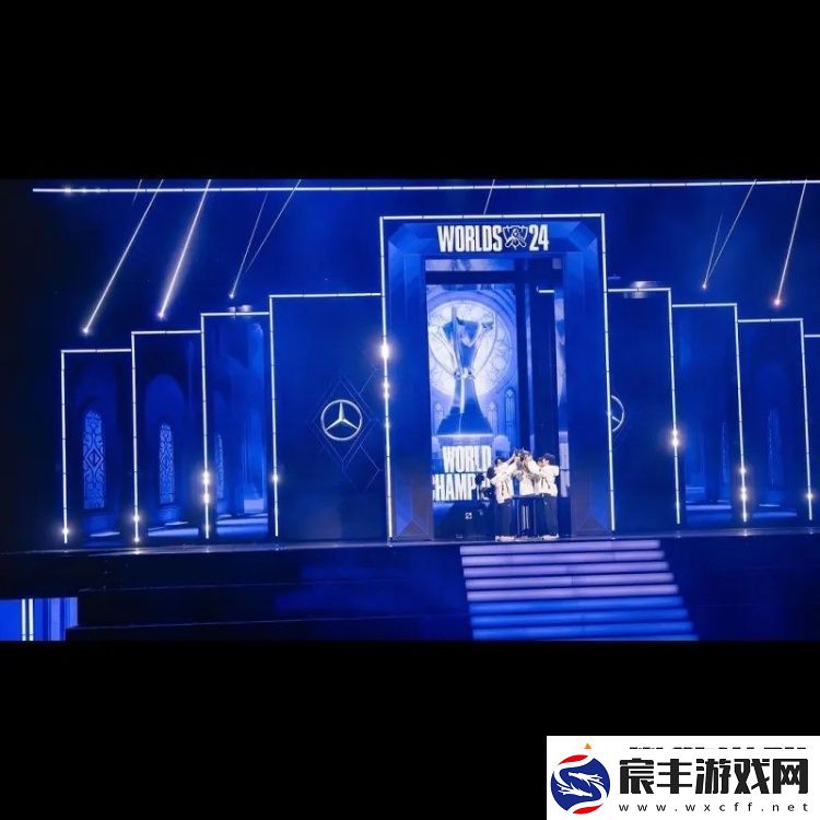 TRoach教练发布EWC和S赛夺冠图：今年也证明自己的家伙们