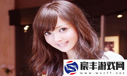父亲有力挺送女儿的花园：父亲为女儿打造专属秘密花园-传递无声的爱与温暖！