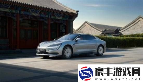 比亚迪首款百万级轿车仰望U7内饰曝光！延续U8设计