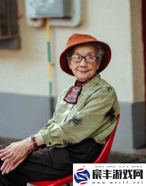 婷州老妇：温婉优雅的岁月美人