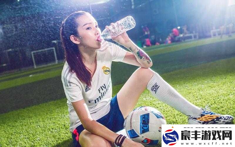 黑土ちゃんが脚法技巧：足球少女的独特魅力