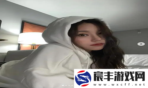 漂亮的秘书伦理HD引发争议-评论区炸了：美与专业到底哪个更重要