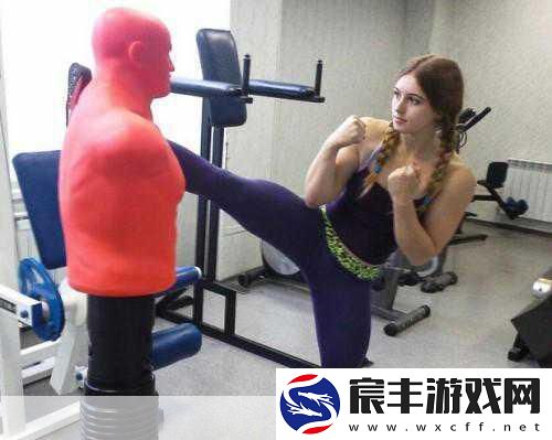 俄17岁最萌女汉子爆红网络-手游界新宠儿诞生-天使颜值搭配猛男身材的奇妙碰撞！