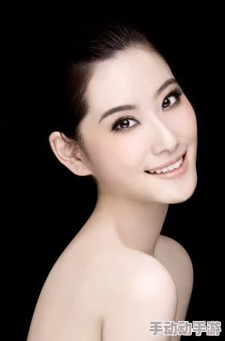 探讨美女被羞羞视频背后的心理与社会影响揭示其流行原因