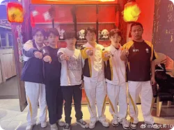 大帅晒军团杯戒指：谢谢大家陪伴-一个短暂但美好的回忆！
