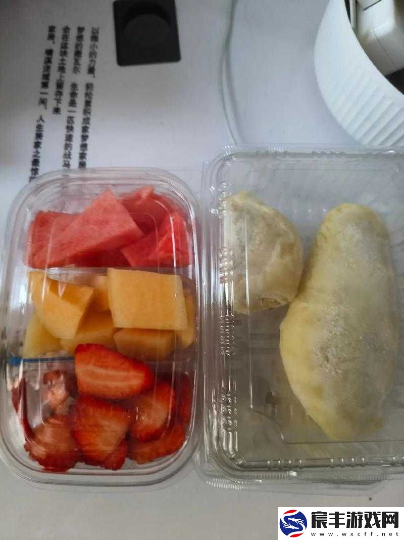 草莓樱桃丝瓜绿秋葵榴莲大全：丰富多样的果蔬盛宴